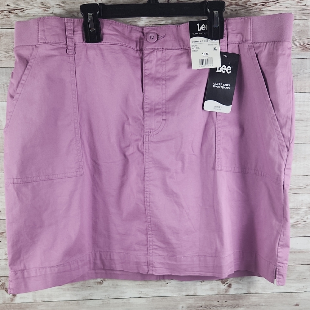 Lee Women's Mini Skirt in Light Purple